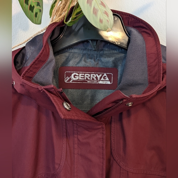 Gerry Burgundy Rain Jacket, Women's Large - Picture 3 of 5